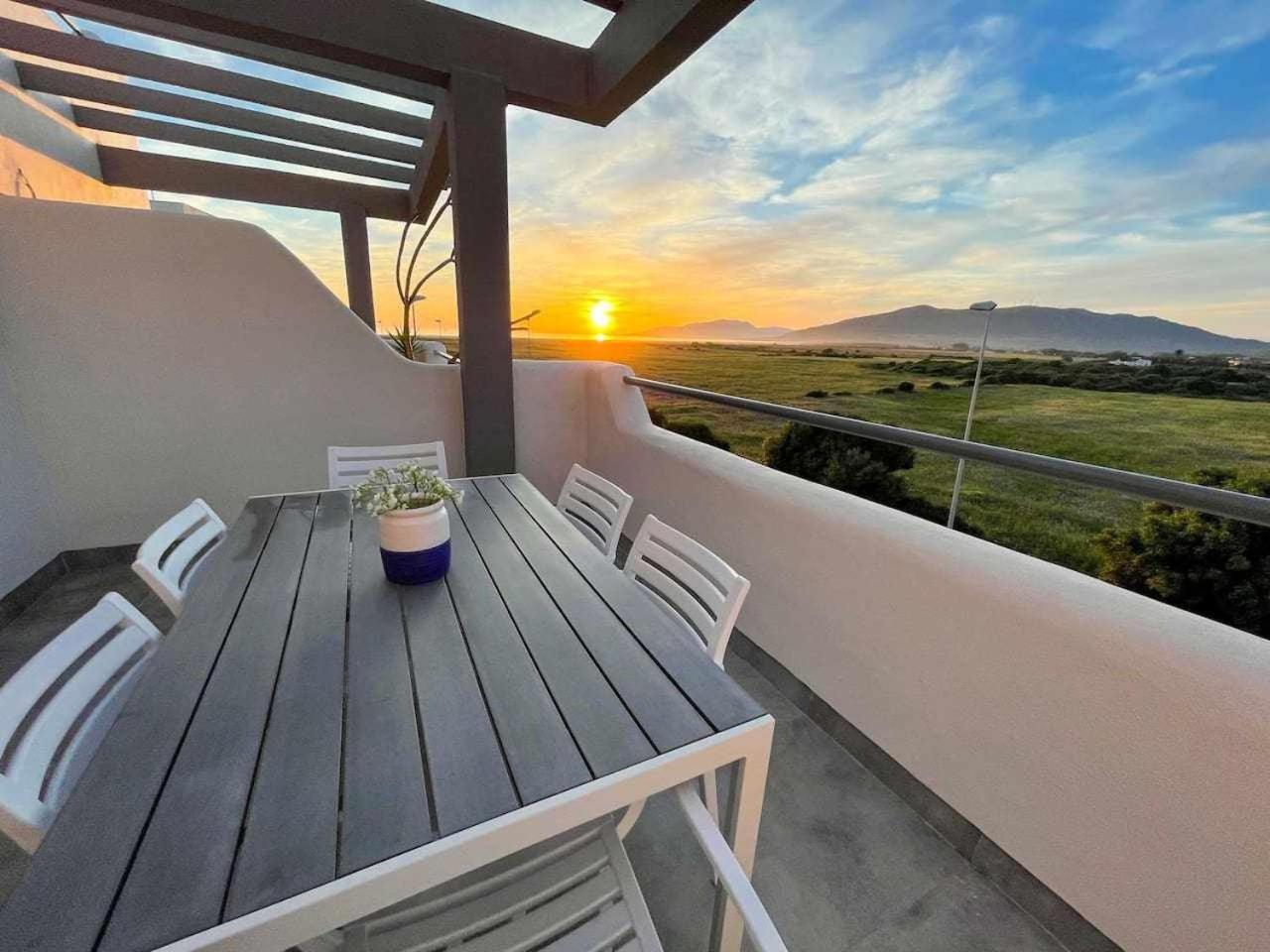 Tarifa Beach Rentals Sunset Номер фото